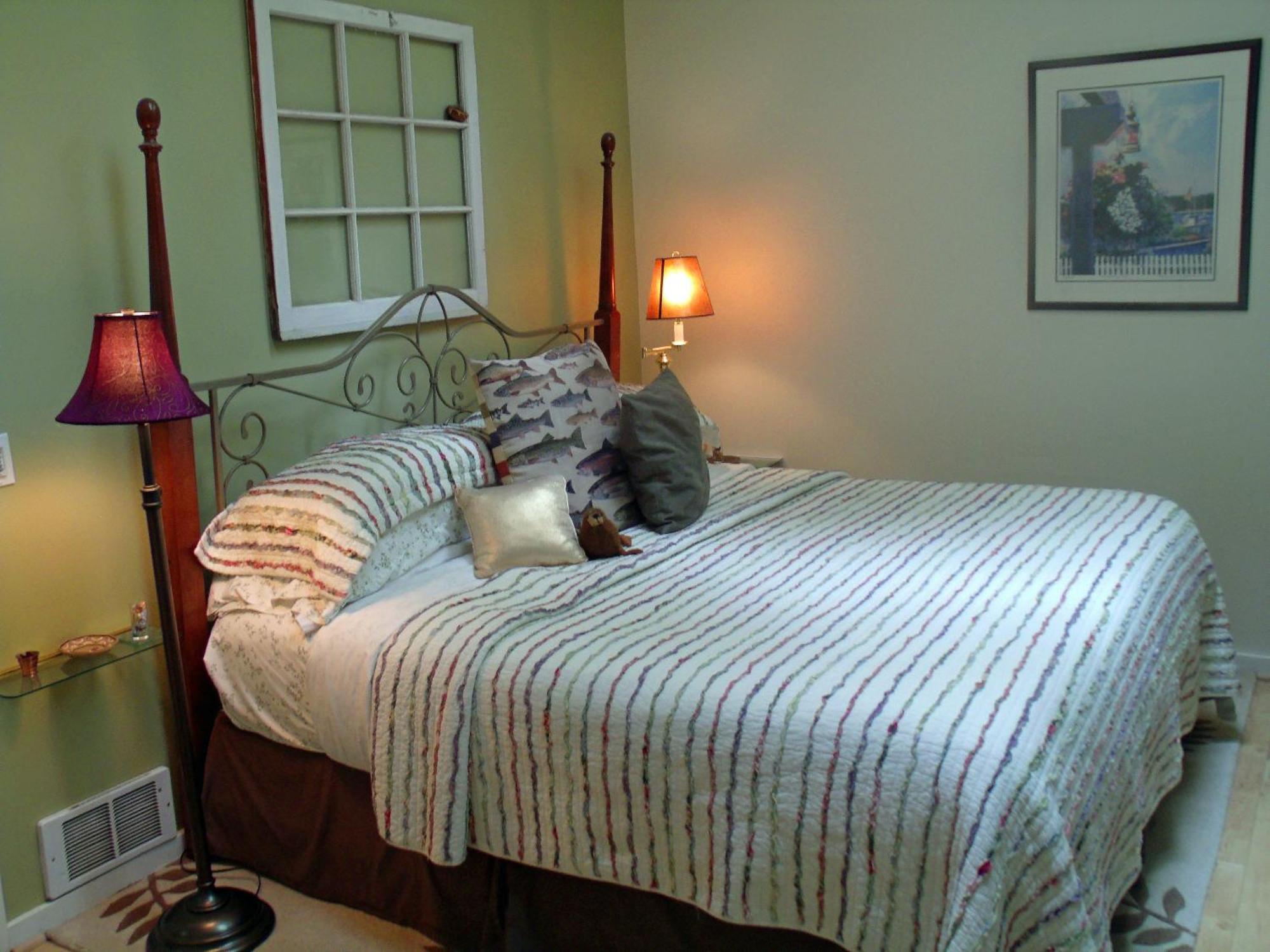 Inn To The Woods Friday Harbor Bilik gambar
